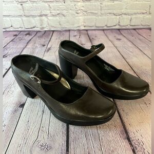 Dansko Trixie Dark Chocolate Brown Leather Classic Casual Mary Jane Mules 6.5
